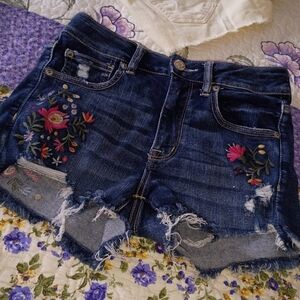 Vintage Y2K American Eagle Outfitters AE Women's Short Shorts 6 Distressed